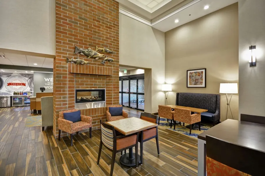 Hampton Inn & Suites Grants Pass hotel detail image 6