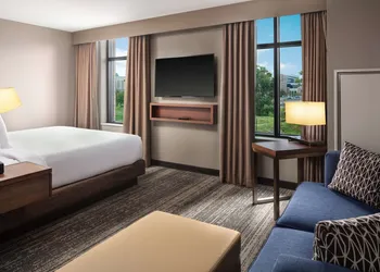Embassy Suites by Hilton South Bend at Notre Dame hotel thumbnail 8