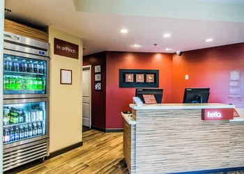 Towneplace Suites by Marriott Evansville Newburgh hotel thumbnail 3