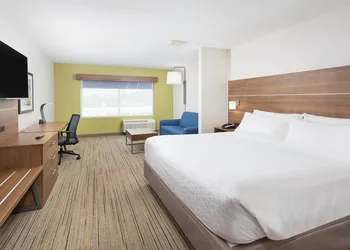Holiday Inn Express Williamsburg by IHG hotel thumbnail 5