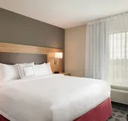 TownePlace Suites by Marriott Milwaukee Grafton hotel detail image 4