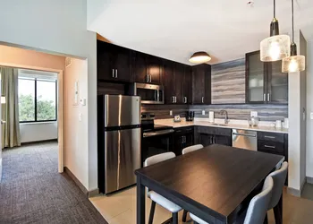 Residence Inn by Marriott Cincinnati Northeast/Mason hotel thumbnail 8