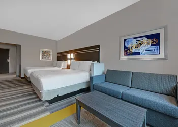 Holiday Inn Express & Suites Houston - Memorial City Centre by IHG hotel thumbnail 6