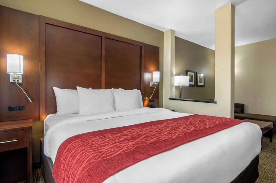 Comfort Inn & Suites Shawnee - Kansas City hotel detail image 6