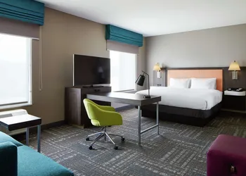 Hampton Inn & Suites Chicago Waukegan hotel thumbnail 7