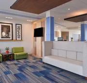 Holiday Inn Express & Suites Alachua - Gainesville Area by IHG hotel detail image 3
