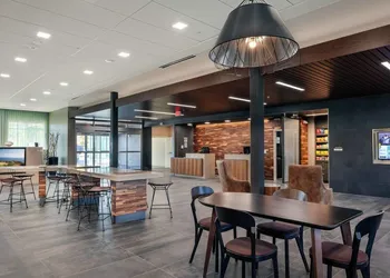 Courtyard by Marriott Winter Haven hotel thumbnail 3