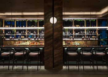 Moxy NYC Chelsea hotel thumbnail 6