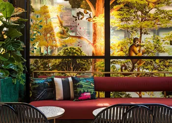 Moxy NYC Chelsea hotel thumbnail 2