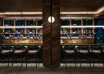 Moxy NYC Chelsea hotel thumbnail 6