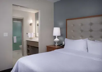 Homewood Suites by Hilton Cincinnati-Midtown, OH hotel thumbnail 6