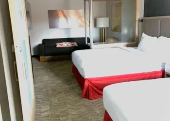 SpringHill Suites by Marriott Hampton Portsmouth hotel thumbnail 8