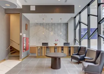 Microtel Inn by Wyndham Long Island City hotel thumbnail 8