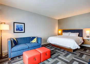 Hampton Inn & Suites Boston/Waltham hotel thumbnail 7