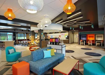 Tru By Hilton Meridian hotel thumbnail 6