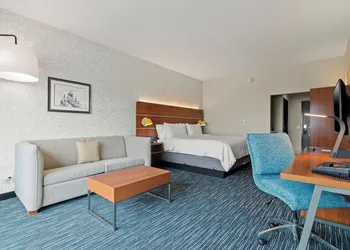 Holiday Inn Express & Suites Orlando - Lake Buena Vista by IHG hotel thumbnail 7