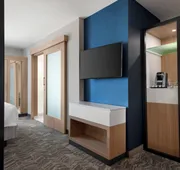 SpringHill Suites by Marriott Milwaukee West/Wauwatosa hotel detail image 7