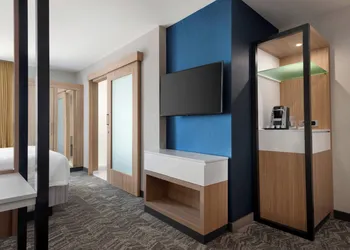 SpringHill Suites by Marriott Milwaukee West/Wauwatosa hotel thumbnail 7