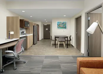 Home2 Suites by Hilton Lakeland South Polk Parkway hotel thumbnail 5