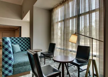 Hampton Inn & Suites Southport hotel thumbnail 5