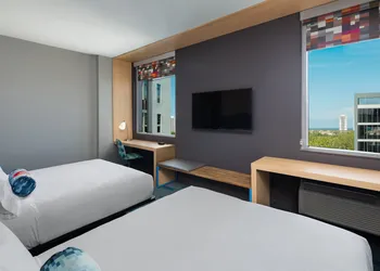 Aloft by Marriott Miami Aventura hotel thumbnail 6