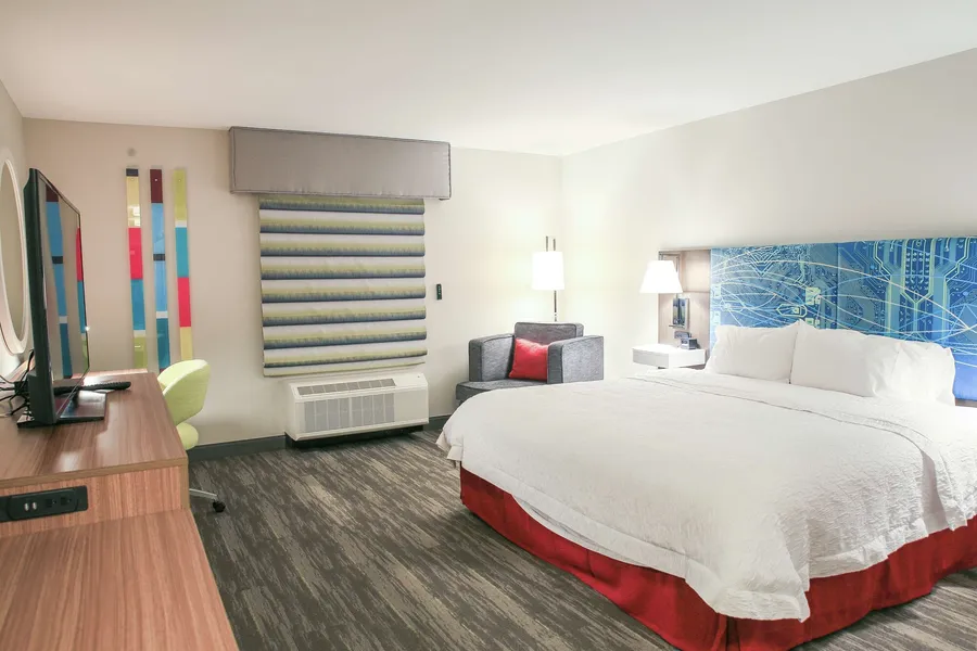 Hampton Inn & Suites Mount Laurel/Moorestown hotel detail image 2