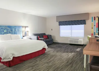 Hampton Inn & Suites Mount Laurel/Moorestown hotel thumbnail 5