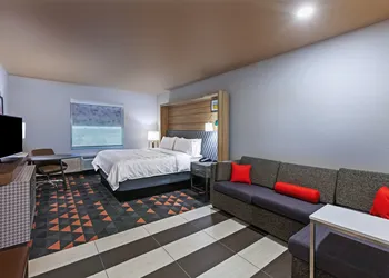 Holiday Inn Amarillo East by IHG hotel thumbnail 7