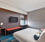 Aloft by Marriott Seattle Sea-Tac Airport hotel detail image 3