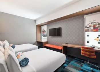 Aloft by Marriott Seattle Sea-Tac Airport hotel thumbnail 4