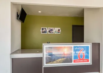 Studio 6 New Braunfels, TX hotel thumbnail 2