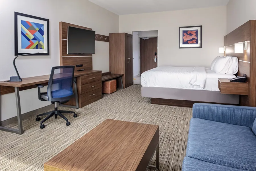 Holiday Inn Express & Suites Madison by IHG hotel detail image 6