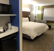 Holiday Inn Express & Suites Racine by IHG hotel detail image 4