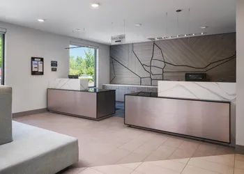 Best Western Premier Hotel at Fisher's Landing hotel thumbnail 3
