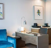 Best Western Premier Hotel at Fisher's Landing hotel detail image 4