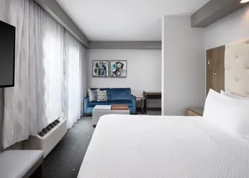 Best Western Premier Hotel at Fisher's Landing hotel thumbnail 6