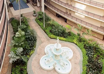 Hilton Waikoloa Village hotel thumbnail 3