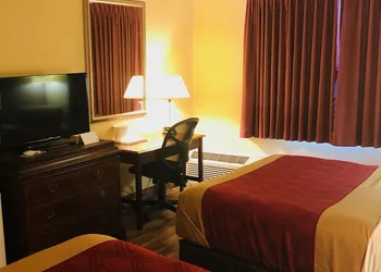 Econo Lodge hotel thumbnail 4