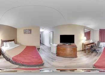 Econo Lodge hotel thumbnail 8