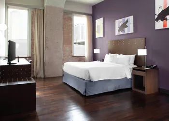 Fairfield Inn & Suites by Marriott Dallas Downtown hotel thumbnail 3