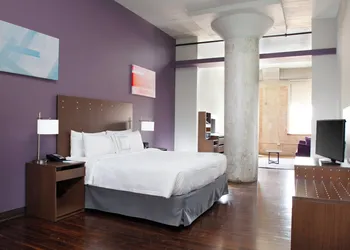 Fairfield Inn & Suites by Marriott Dallas Downtown hotel thumbnail 7