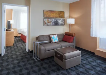 TownePlace Suites by Marriott Grand Rapids Airport hotel thumbnail 4