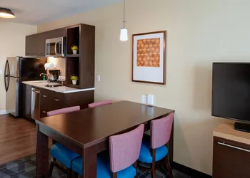 TownePlace Suites by Marriott Grand Rapids Airport hotel thumbnail 7