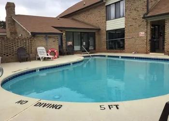 Days Inn by Wyndham King/Winston Salem Area hotel thumbnail 8