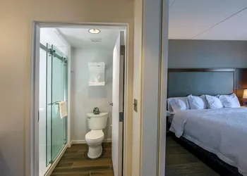 Hampton Inn & Suites Foxborough/Mansfield hotel thumbnail 4