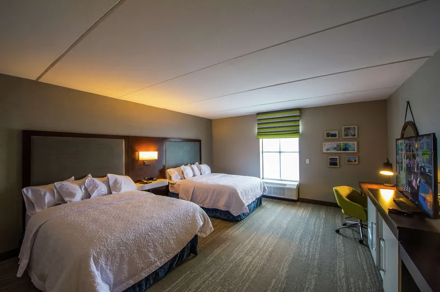 Hampton Inn & Suites Foxborough/Mansfield hotel detail image 6
