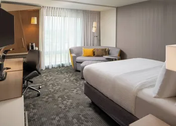 Courtyard by Marriott Lafayette South hotel thumbnail 8