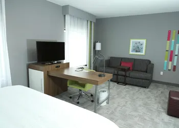 Hampton Inn & Suites Burlington hotel thumbnail 5