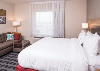 TownePlace Suites by Marriott Merced hotel thumbnail 7