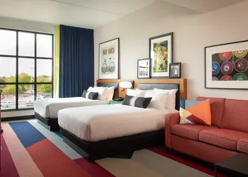 Hotel Indigo Madison Downtown by IHG hotel thumbnail 3